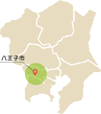 八王子市を中心に半径20kmを表す画像。中心部にピンが立っています。東京都、神奈川県東部、埼玉県南部のエリアを含んでいます。